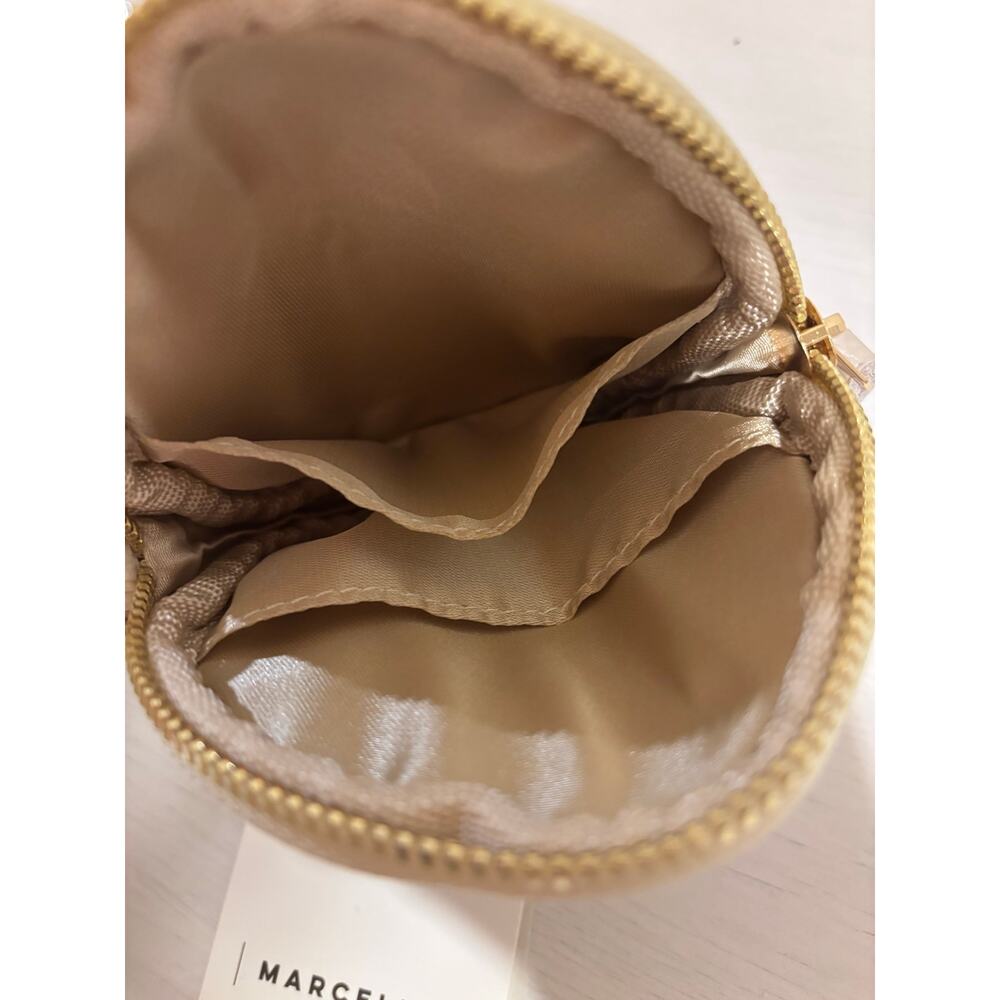 Marcella NYC Maiya Bone Pebbled Italian Leather Circle Coin Purse Quiet Luxury - Picture 4 of 4